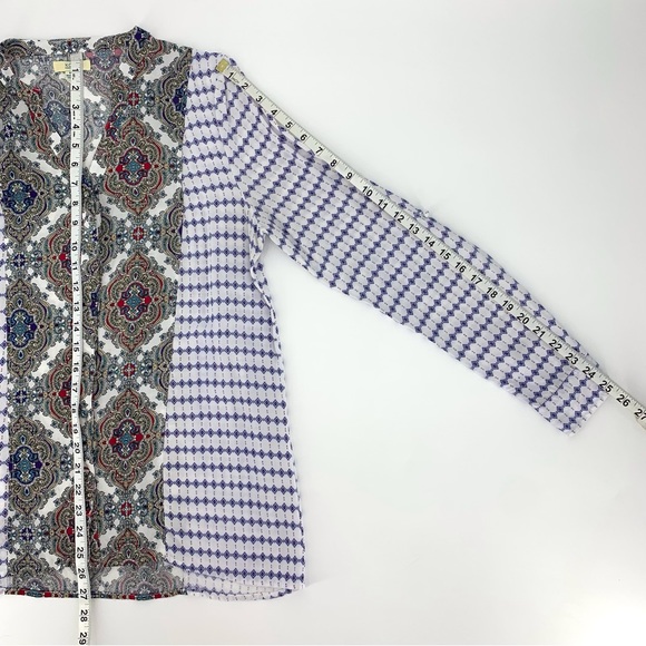 Kori Paisley Accent Boho Rolled Sleeve Button Down V-Neck Blouse, Medium - Picture 15 of 16